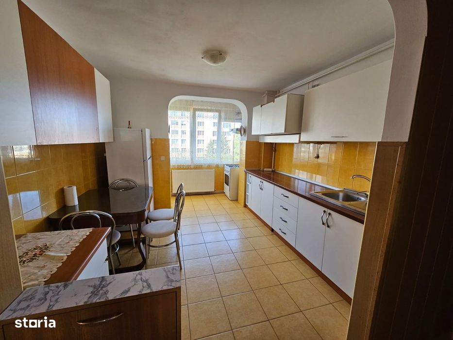 Apartament 3 camere decomandat!