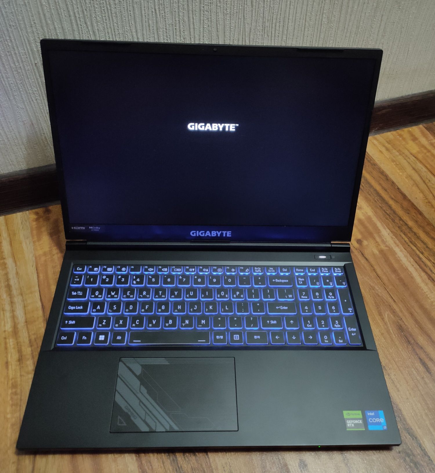 Core i7 13620H/RTX4050 6gb/16gb DDR5/512gb ssd/16"FHD 144Hz/Gigabyte/