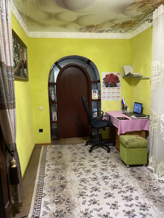 Продается дом в центре Чирчика