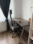Set birou + scaun ergonomic Ikea -Stare foarte buna - De Vânzare