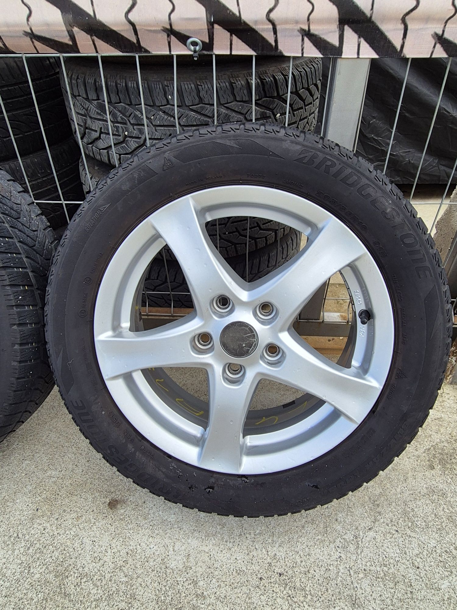 Джанти Borbet 16 цола , 5х112 , 6j , et48 , 205/55/16 Vw Audi  Skoda