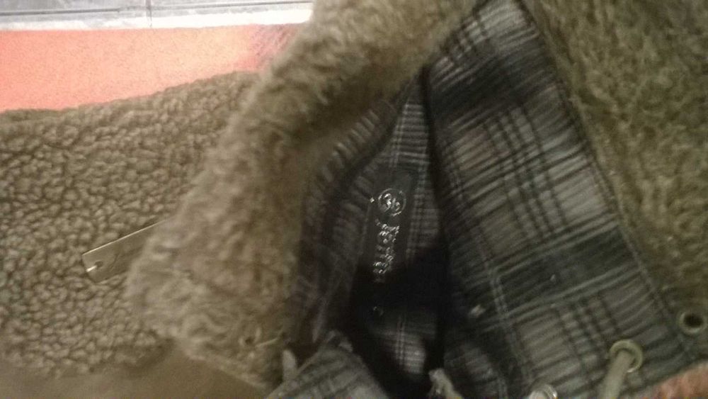 vand ghete dama Jennifer cu platforma marimea 36 pret 150 lei