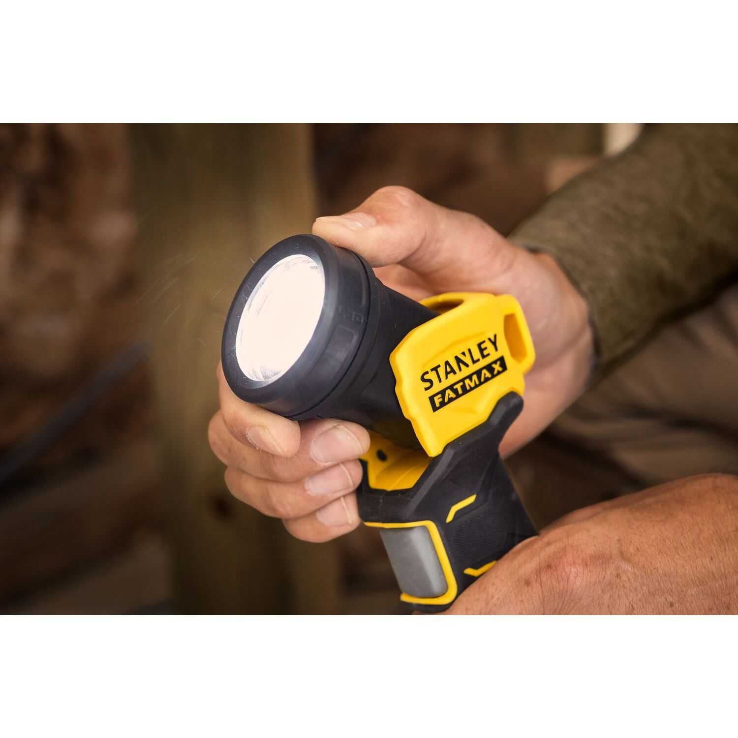 Акумулаторен фенер STANLEY SFMCL020B, 18V