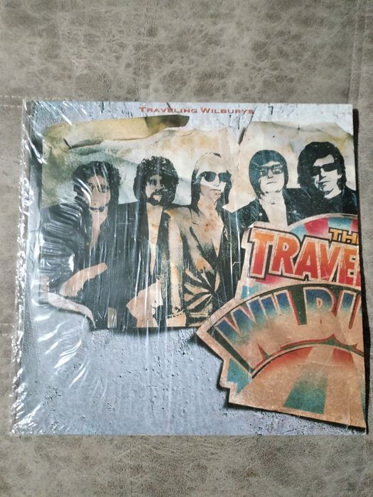 Продам виниловую пластинку группы Traveling  Wilburys