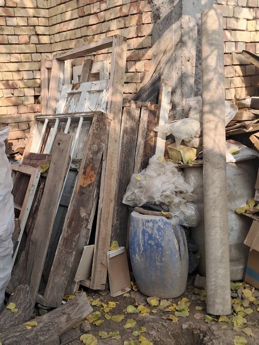 Taxta makalatura sotiladi