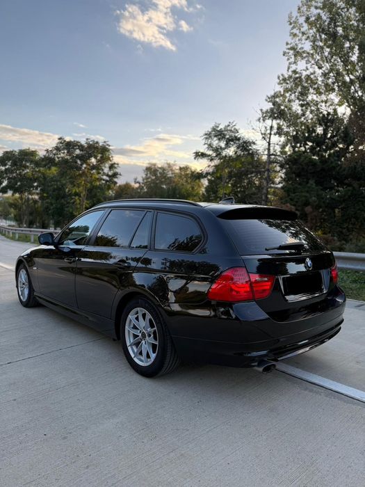 Vand BMW e91  facelift 320d 2011