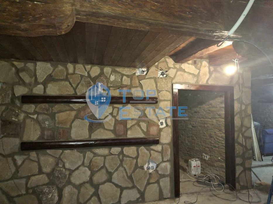 Продава се Къща в с. Костенковци, Област Габрово - 185 кв.м за 771 €/кв.м - Снимка #2