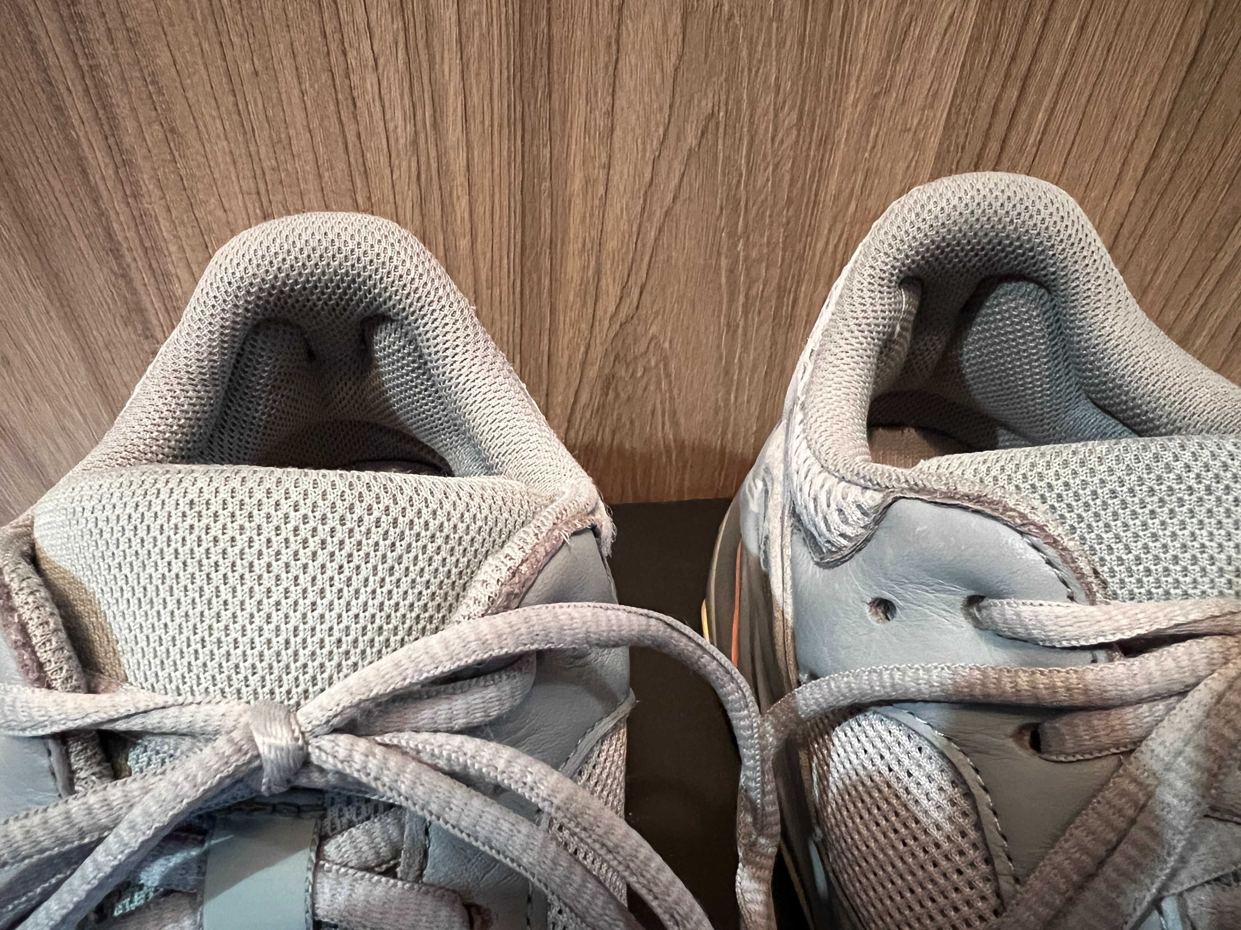 adidas YEEZY 700 мъжки маратонки номер 42,5