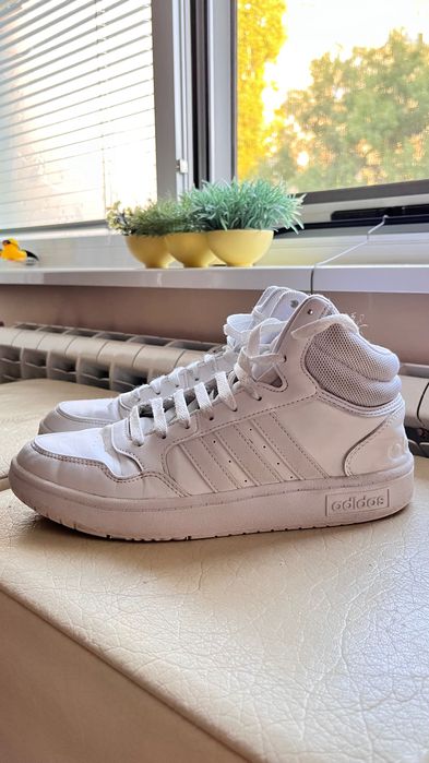 Оригинални кожени кецове Adidas