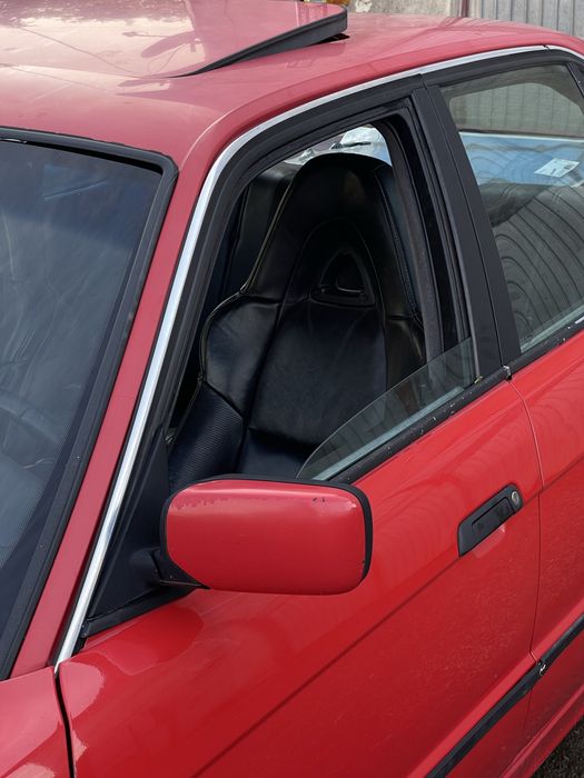 BMW Seria 5 E34 520i