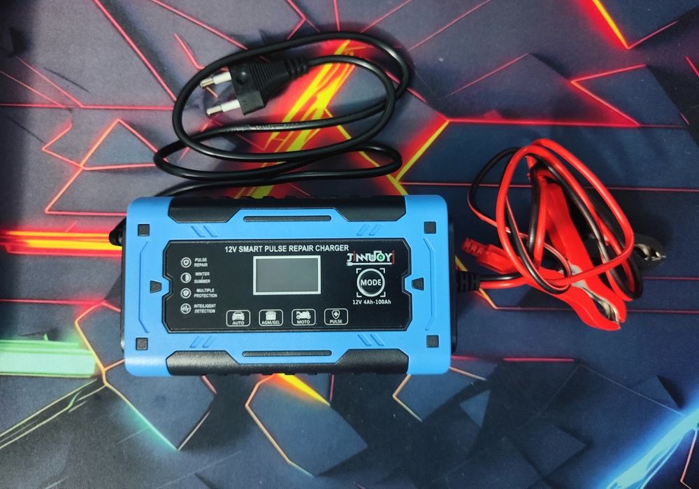 12V интелигентно зарядно устройство Jinnuoy