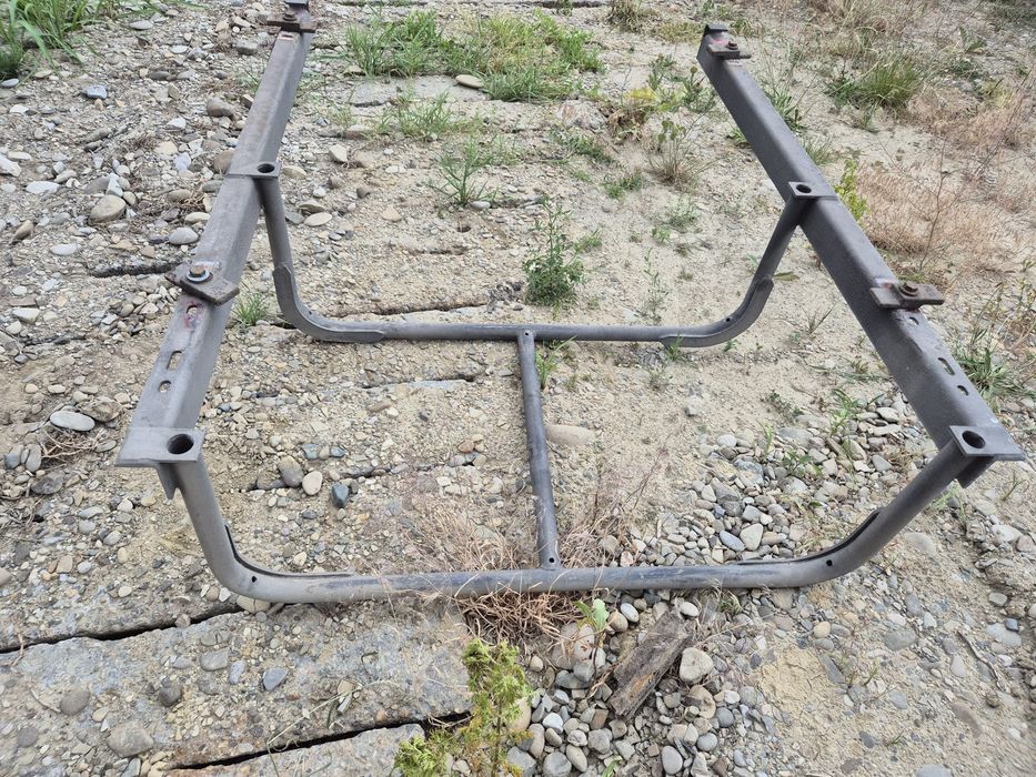 Suport roata rezerva semiremorca