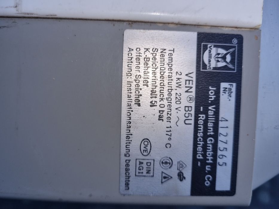 Vand boiler mic Vaillant