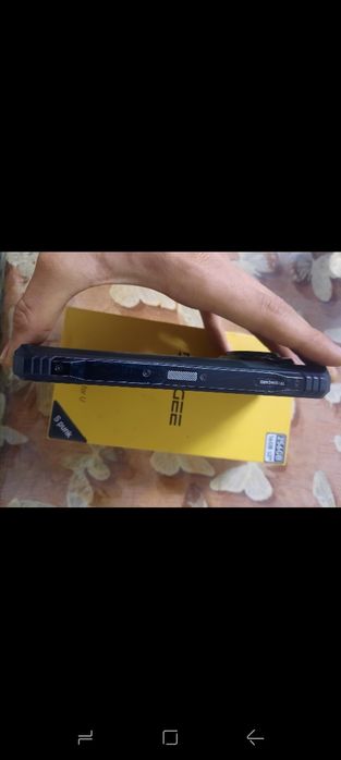 Vând telefon antishock Doogee