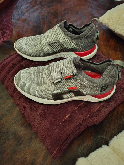 Маратонки за голф