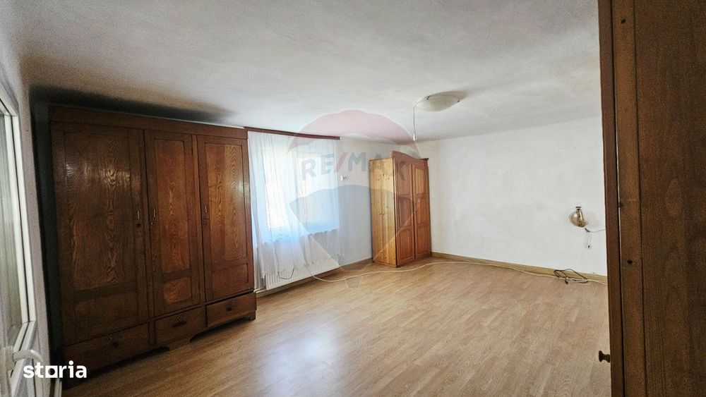 Apartament cu 3 camere de vânzare în zona Central