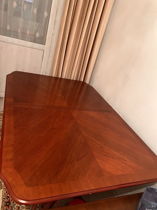 Продается стол в илеальном состоянии