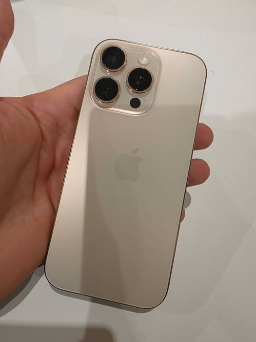 iPhone 16 Pro 256GB • Отлично състояние • Батерия 95%