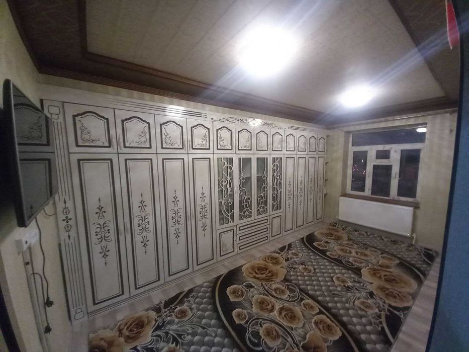 BEZ MAKLER. Chorsu kvartira ijara qizlarga