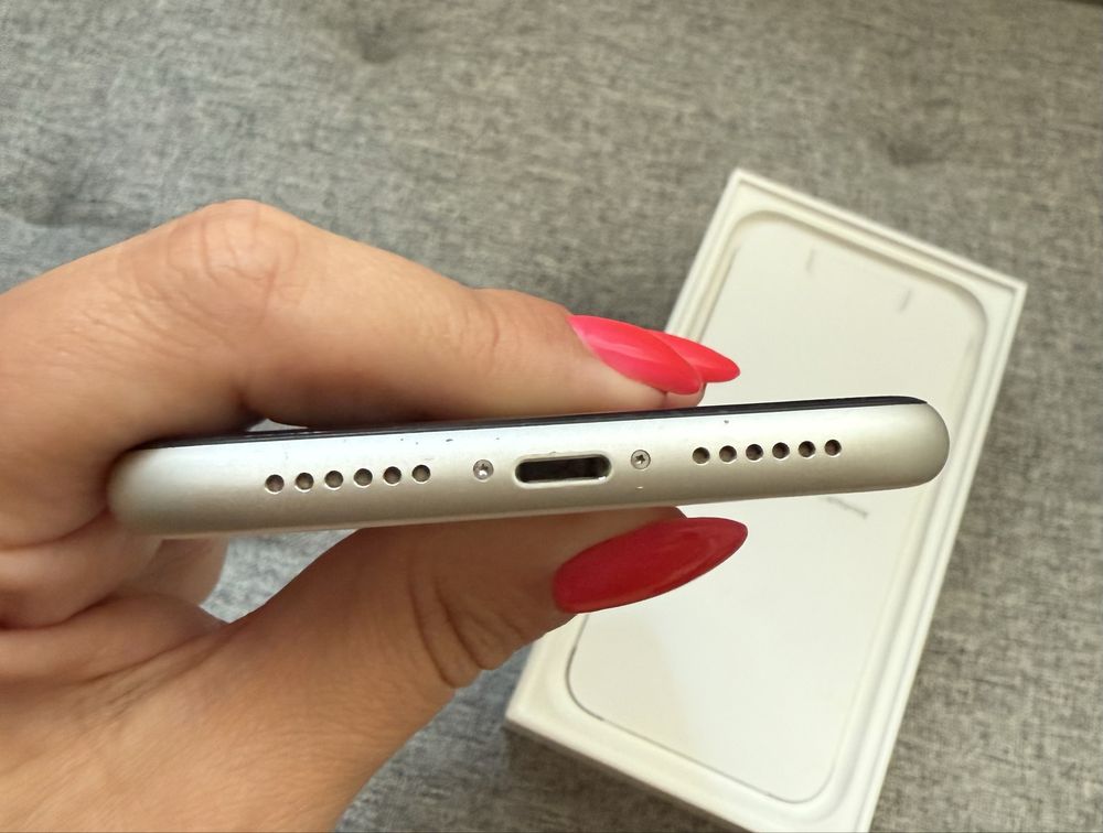Iphone 11 с кутия