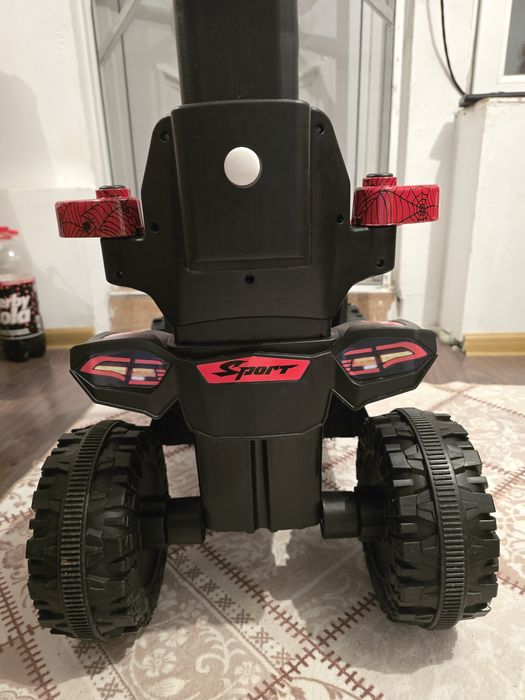 CHIPOLINO Ride-on с дръжка и сенник ATV SPIDER