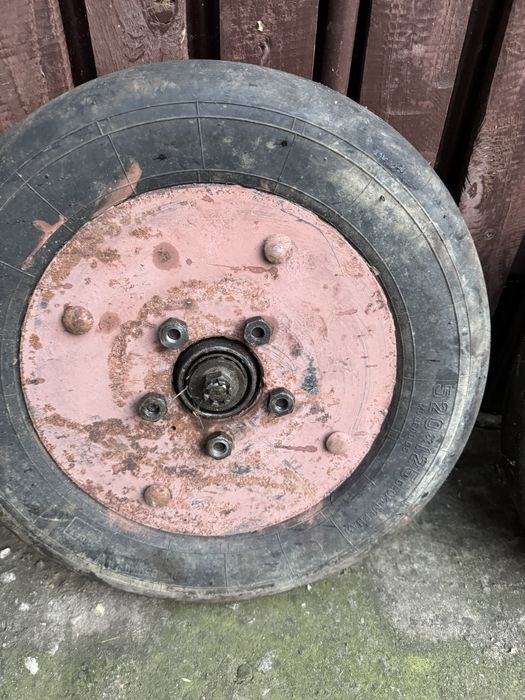 Гуми с джанти и оси за ремарке