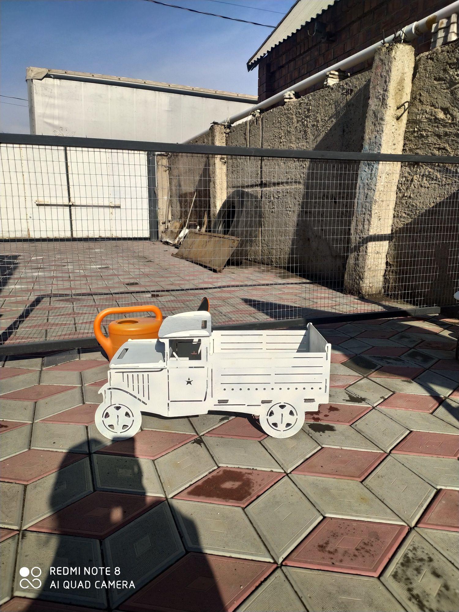 Продам машинку можно использовать как мангал или как подставка под цве