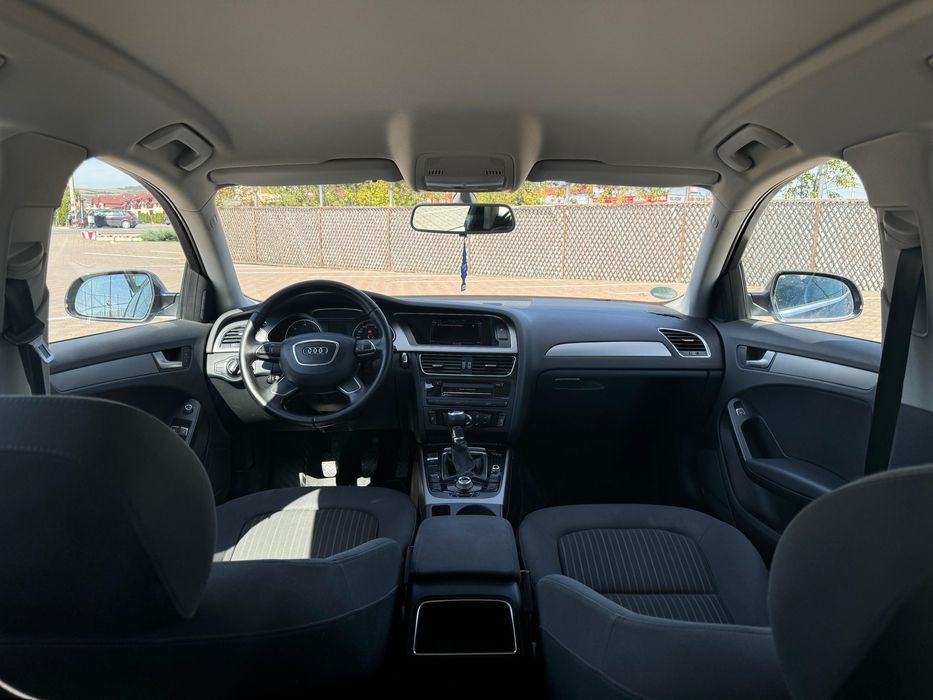 Audi A4 2.0 TDI Bi-xenon/Navigatie