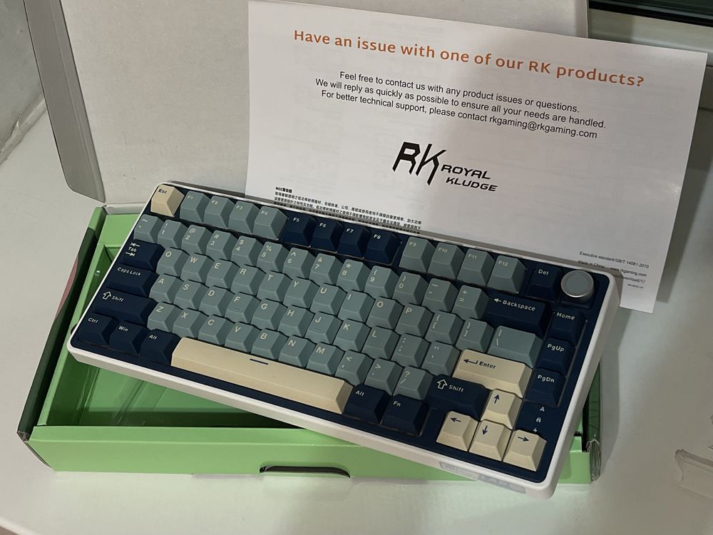 Продам клавиатуру «Royale Kludge R75pro»