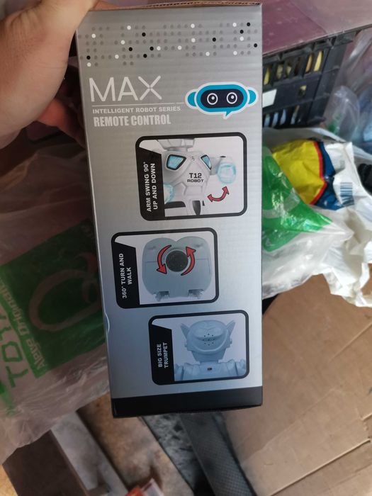 Robot jucarie cu telecomanda NOU, in cutie sigilat