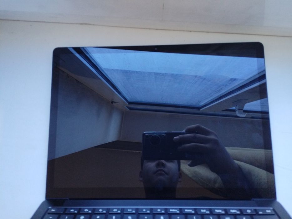 Microsoft surface noutbuki