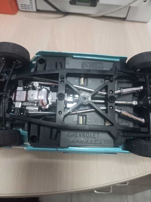 Метална кола chevrolet 1/18