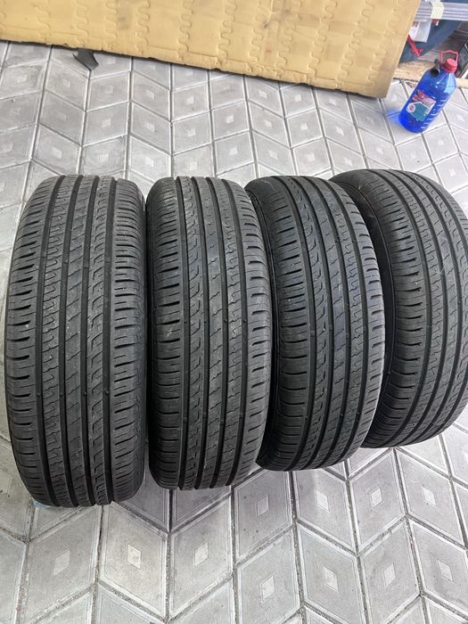 Vand cauciucuri 215/65/R17