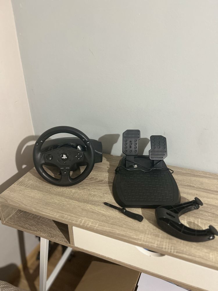 Volan Thrustmaster t80