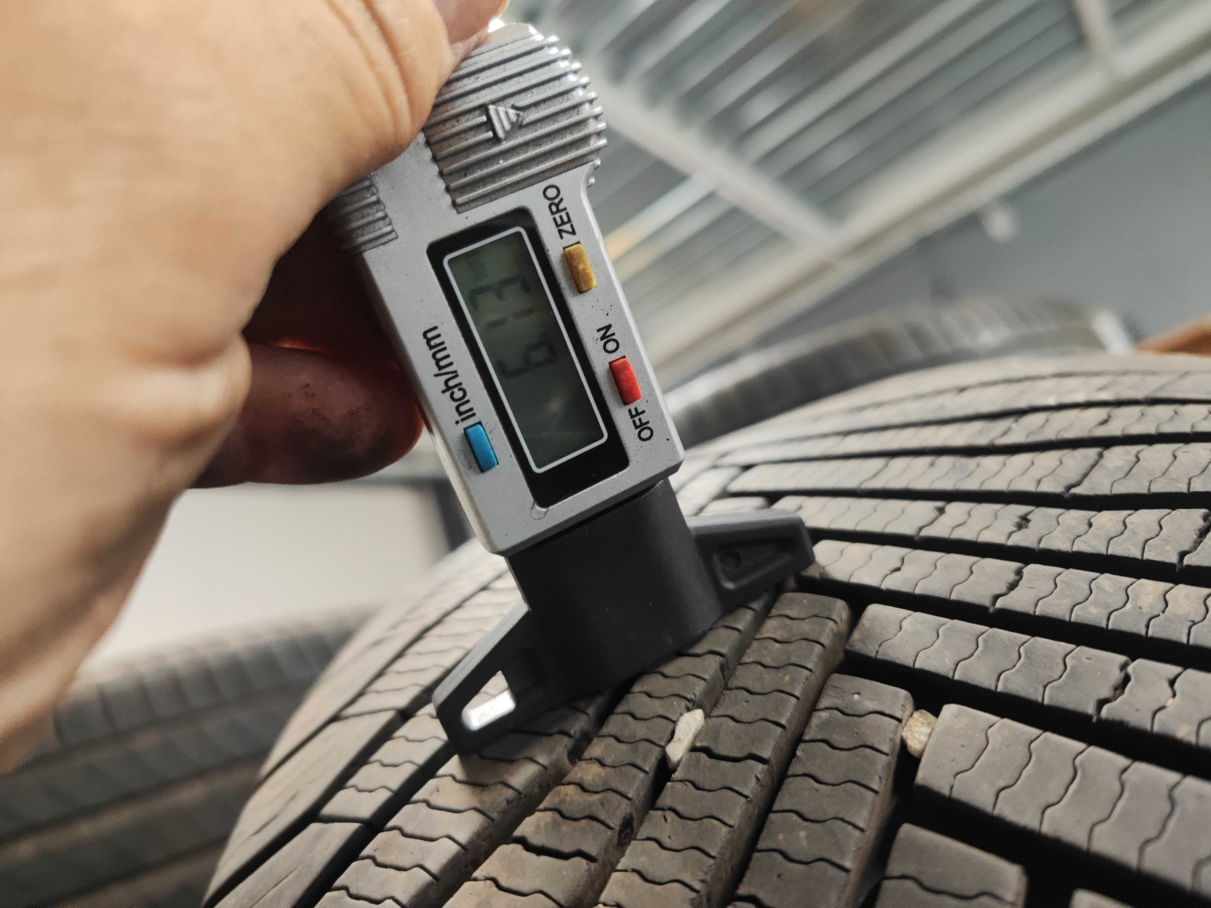 2бр.зимни гуми 235/50/18 Michelin