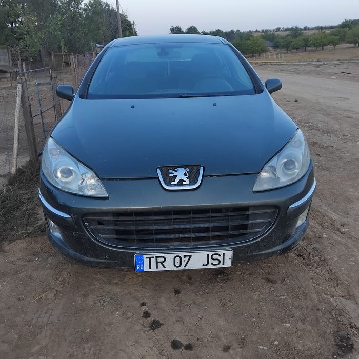 Vând sau schimb peugeot