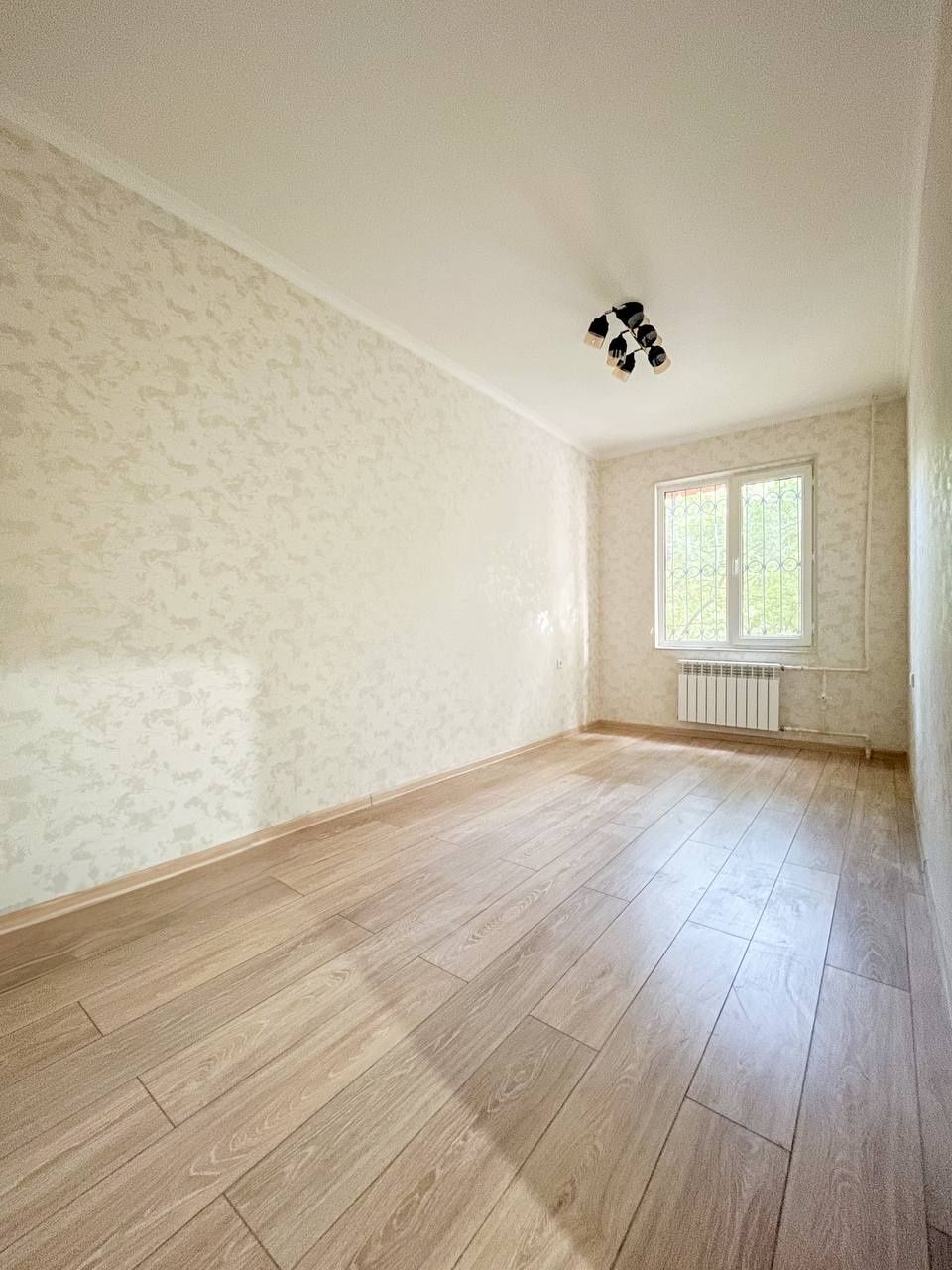Продам квартиру Буюк ипак йули Художники 2/1/5 50м2