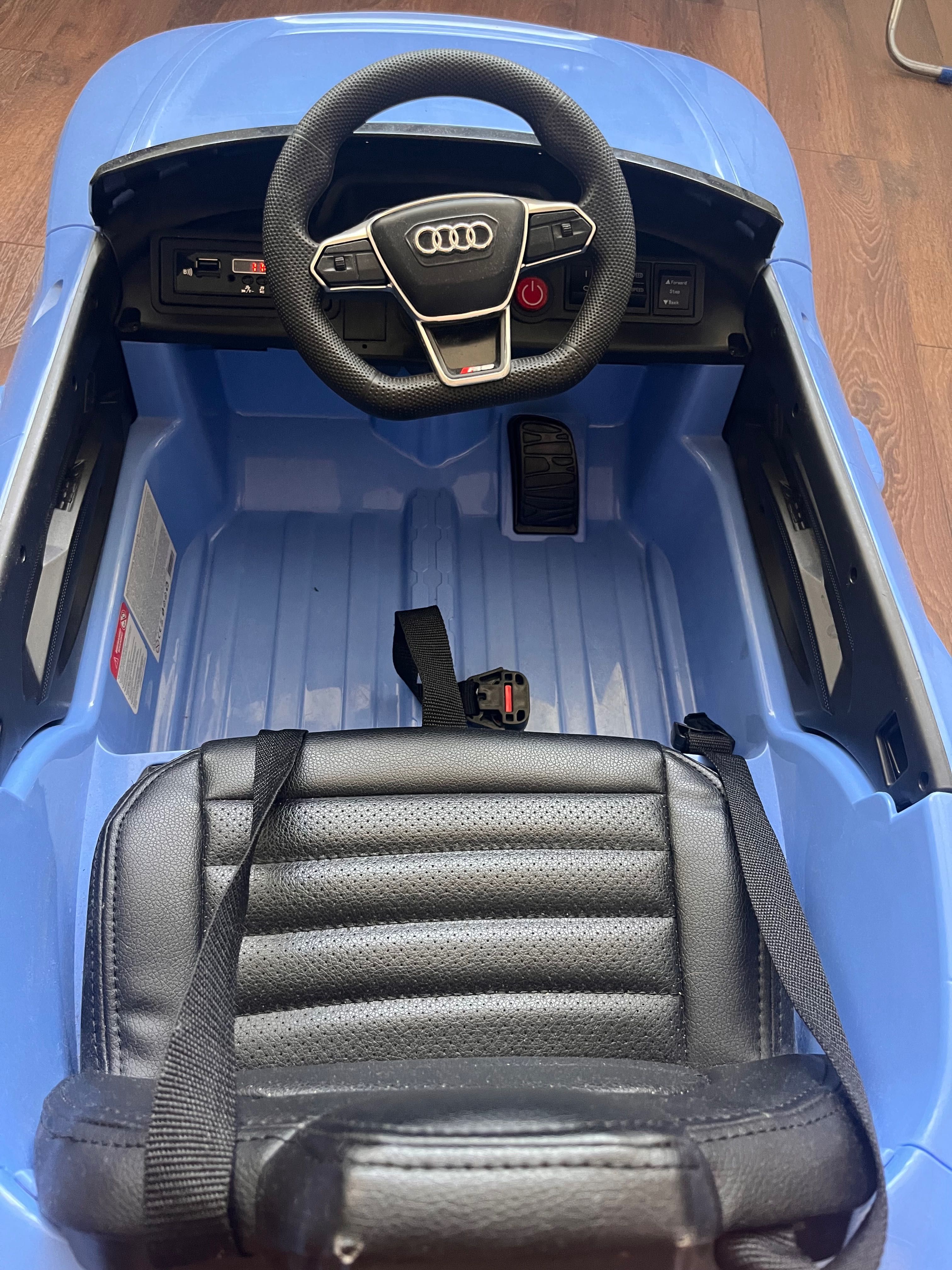Акумулаторна кола Moni - Audi RS e-tron, синя