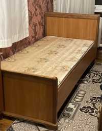 Кроват материал деревянные лакированный