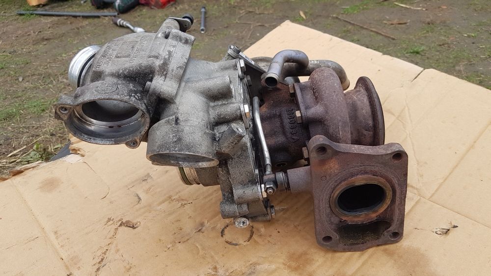 Turbina mare bmw f01 740d x5 x6 e70 e71 306cai biturbo