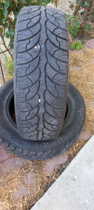 2 anvelope  185 60 14 , de iarna   in stare buna