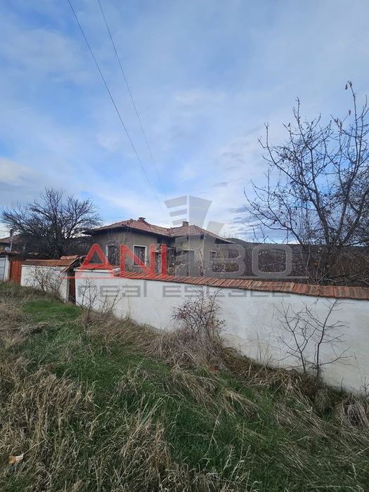 Къща в Перник, област-с.Гърло площ 63 кв.м ,цена 48500 Евро