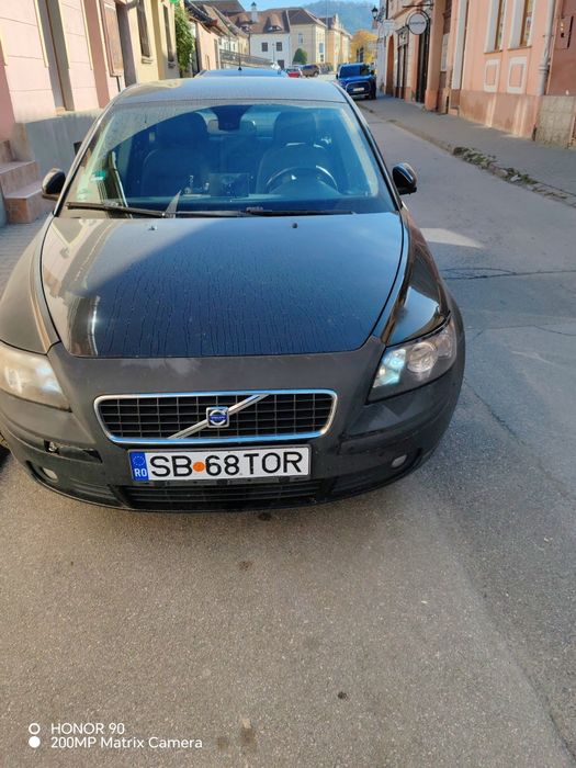 DE VÂNZARE VOLVO S 40.2006.136 cp.320 n/m