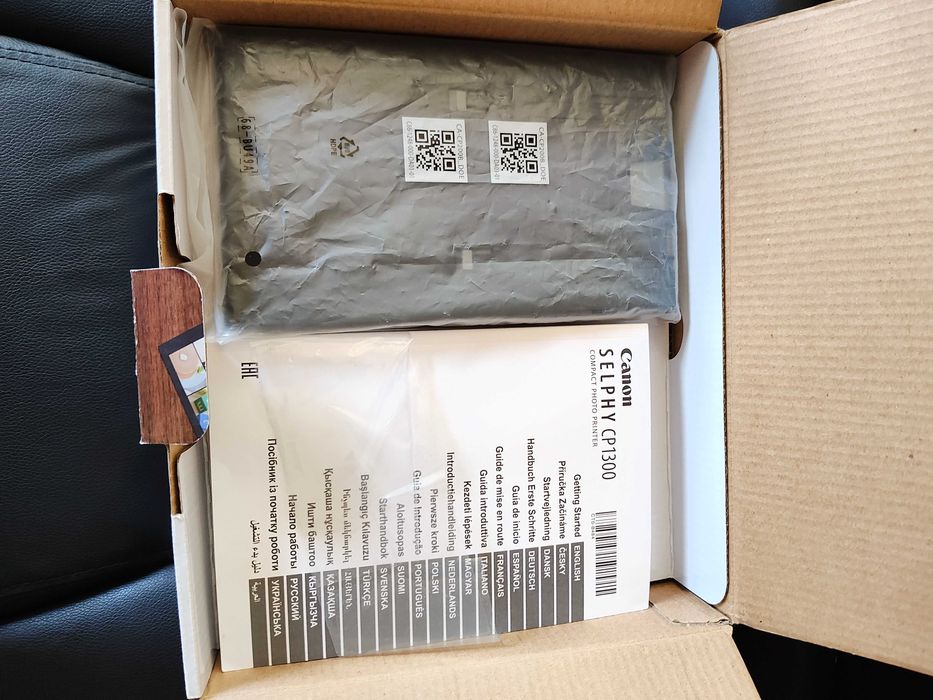 Фото принтер Canon Selphy CP1300 WiFi, AirPrint, Черен