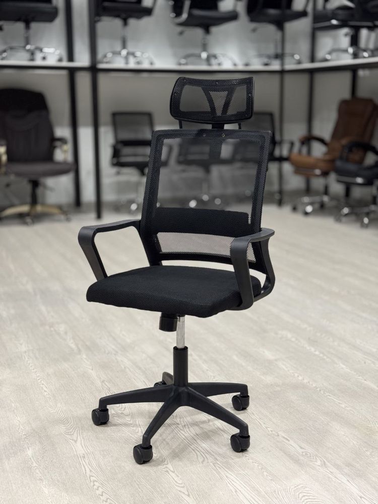 Ofis uchun kreslo