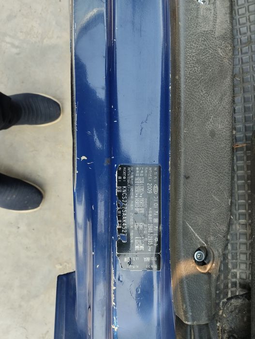 Kia bongo 3     2009 yil