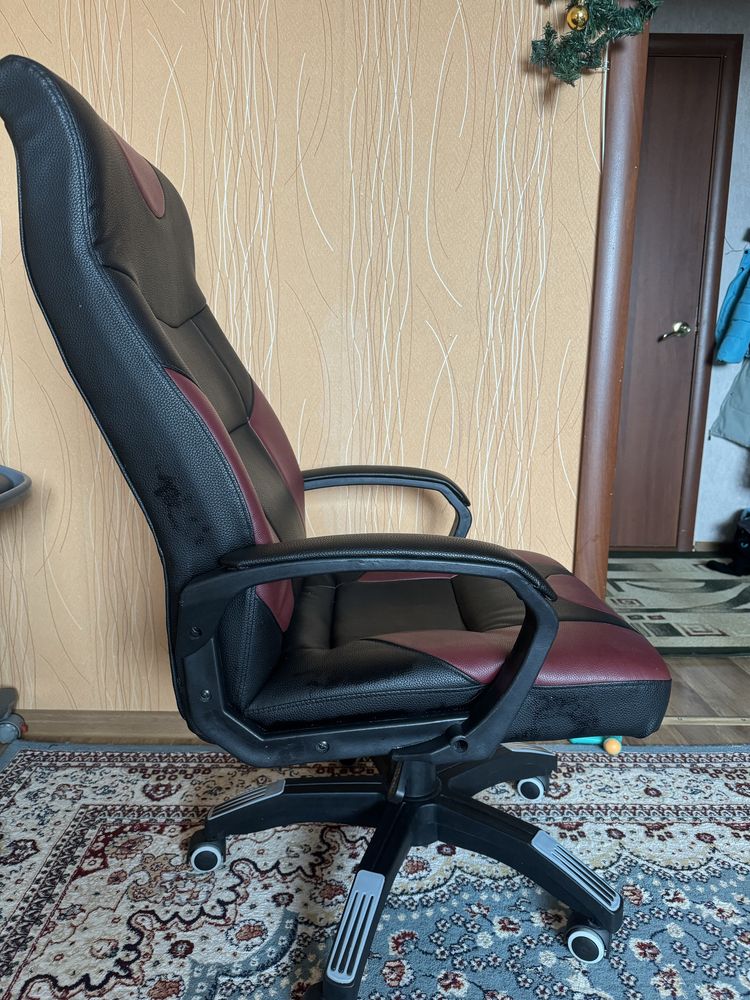 Кресло компьютерное офисное