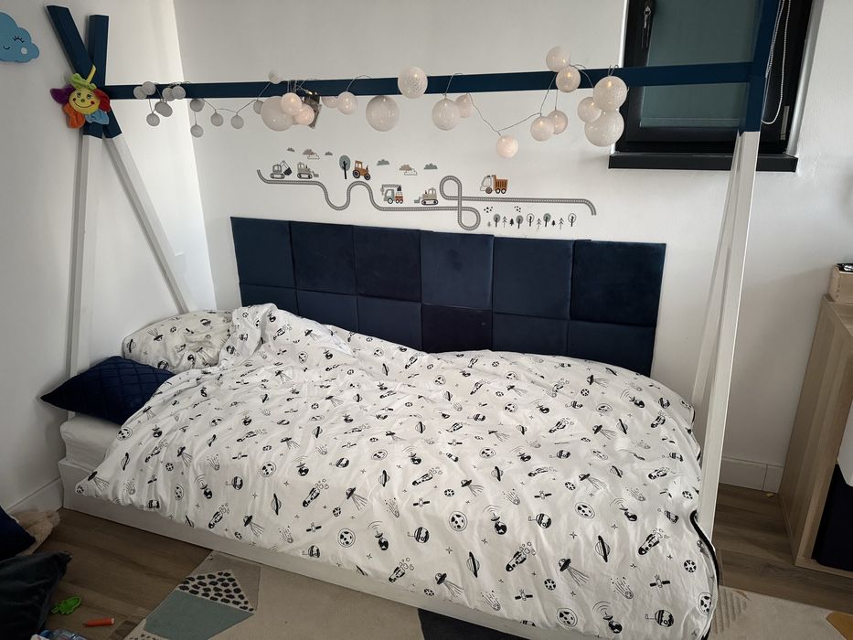 Pat copil montessori 90/200 tip cort cu luminite si panouri tapitate