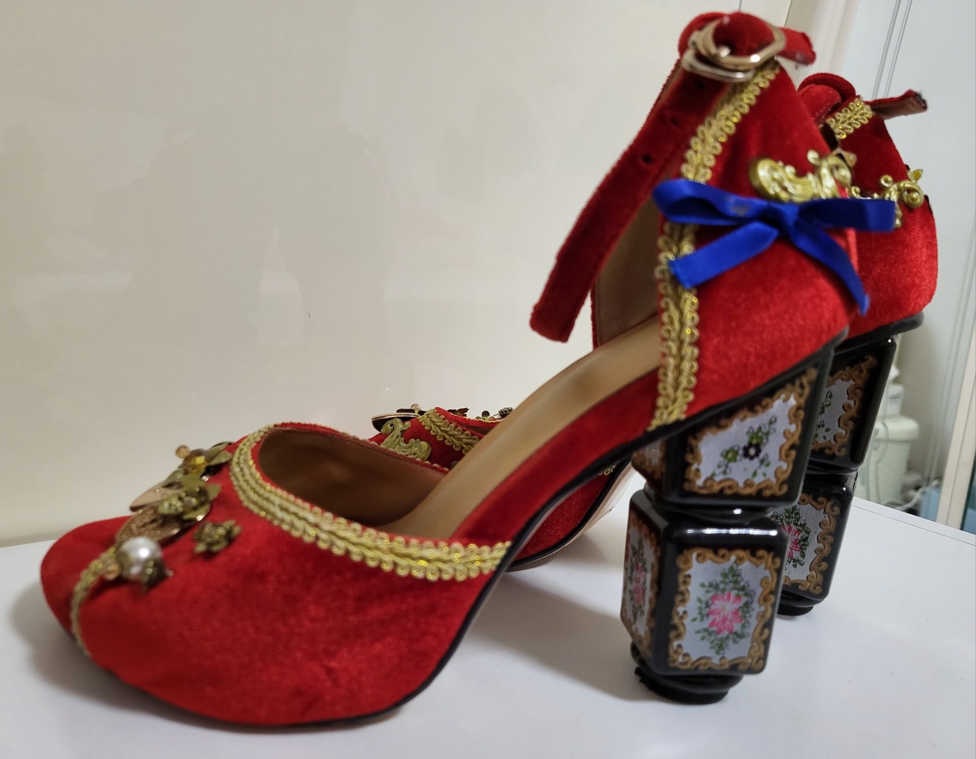 Sandale rosii vintage,  catifea,  piele naturala toc 10 cm