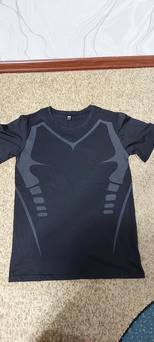 Костюм мужской,для спорта размер L,